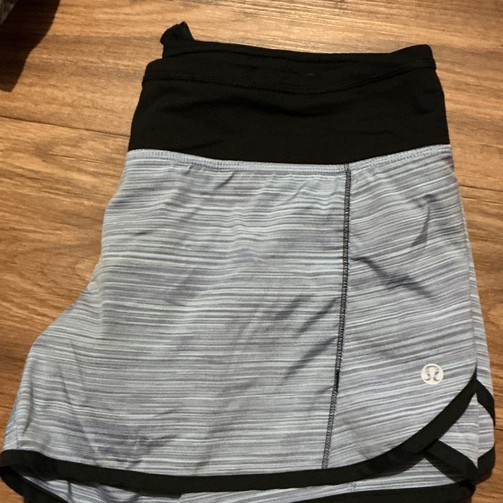 lululemon athletica Women's Black and Blue Athletic Shorts